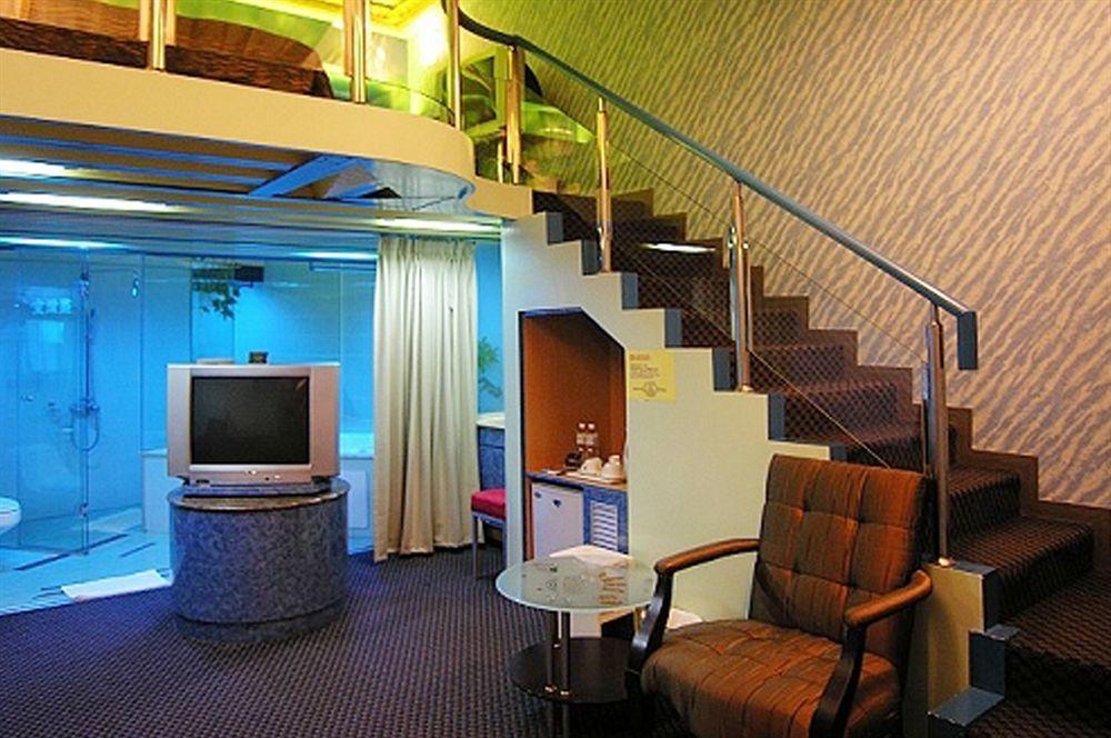 The We Hotel Taipei Exterior photo